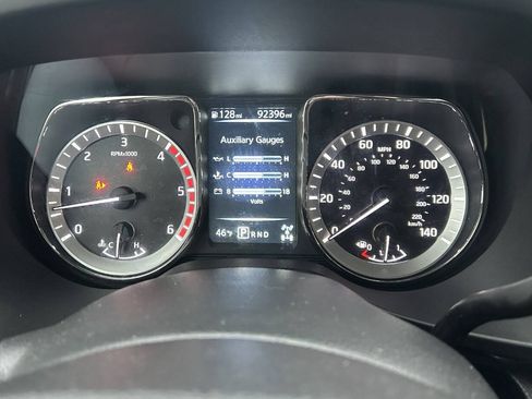 Used 2016 Nissan Titan Platinum Reserve image 15