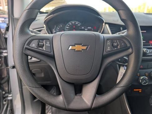 Used 2020 Chevrolet Trax LS w/ Tint and Cruise Package FWD image 12