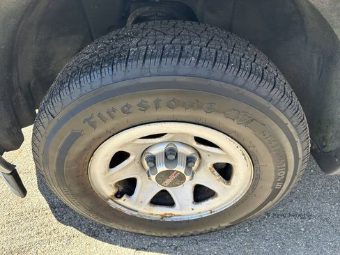 Used 2015 GMC Sierra 1500 2WD Regular Cab image 25