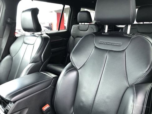 Used 2023 Jeep Grand Cherokee L Overland w/ Advanced Protech Group III image 23