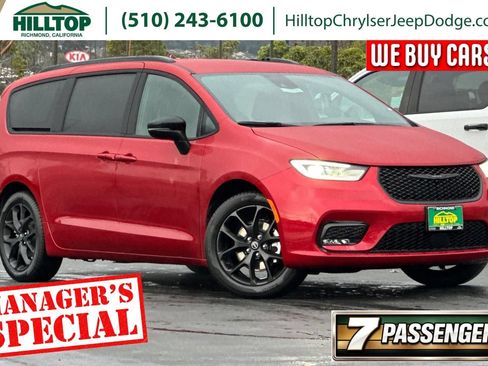 New 2026 Chrysler Pacifica Select w/ S Appearance Package FWD image 1