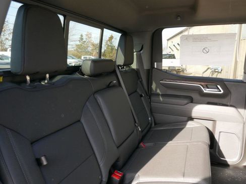 New 2026 GMC Sierra 1500 SLT w/ SLT Premium Plus Package image 11