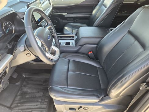 Certified 2023 Ford Expedition Max XLT image 15