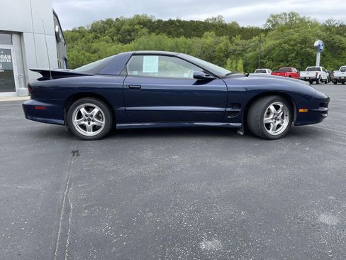 Used 2001 Pontiac Firebird Trans Am w/ SLP Firehawk Pkg RWD image 2