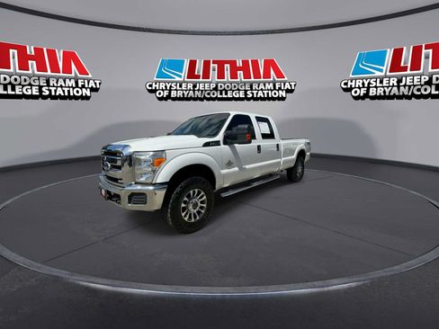 Used 2016 Ford F250 XL w/ Power Equipment Group AWD/4WD image 4