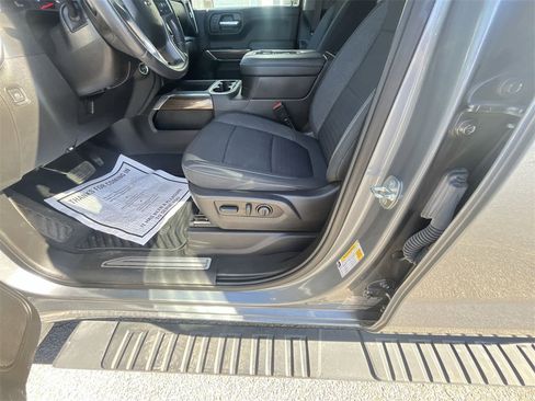 Used 2022 Chevrolet Silverado 1500 RST w/ LPO, Blackout Package image 12