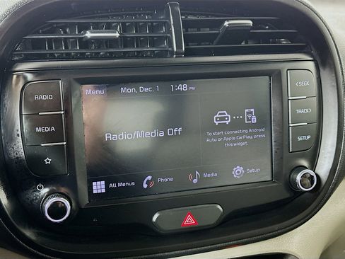 Certified 2023 Kia Soul LX image 14