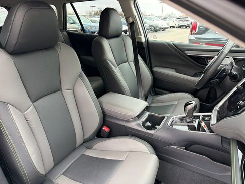 Used 2025 Subaru Outback Onyx Edition image 35