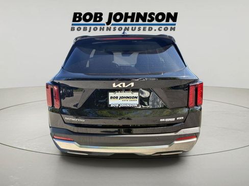 Used 2025 Kia Sorento X-Line EX AWD/4WD image 4