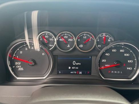 Used 2022 Chevrolet Silverado 1500 LT AWD/4WD image 18
