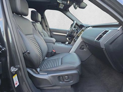 New 2026 Land Rover Discovery Limited Edition image 10