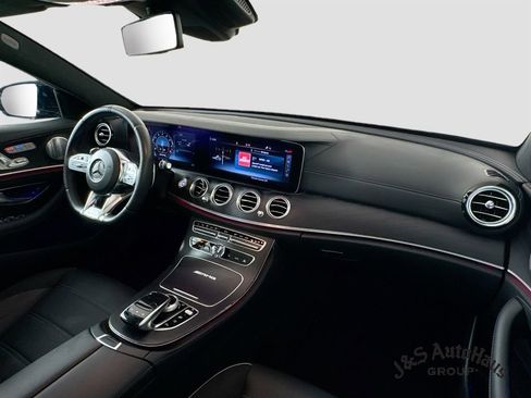 Used 2019 Mercedes-Benz E 63 AMG S image 31