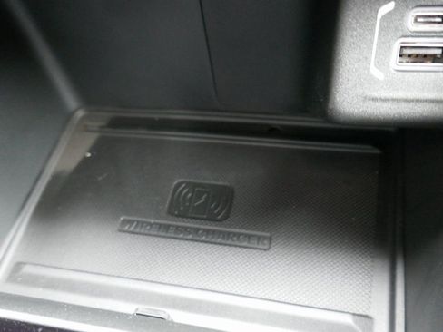 New 2026 Jeep Compass Latitude w/ Sun and Sound Group image 16