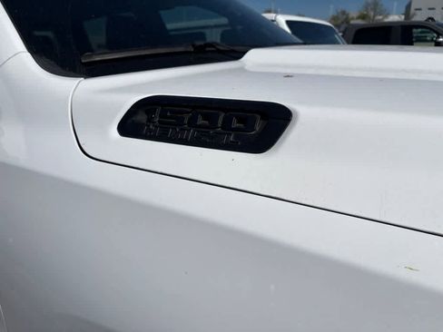 Used 2024 RAM 1500 Laramie AWD/4WD image 4