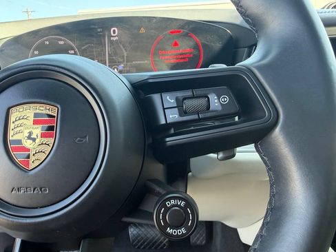 Used 2024 Porsche Cayenne Coupe AWD/4WD image 29