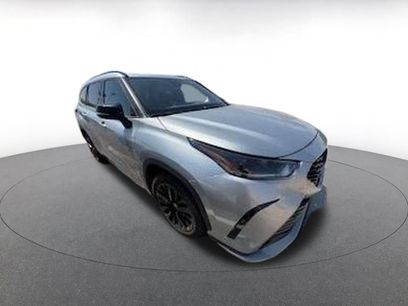 Used 2024 Toyota Highlander XSE