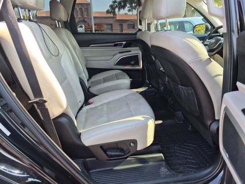 Used 2020 Kia Telluride S AWD/4WD image 30