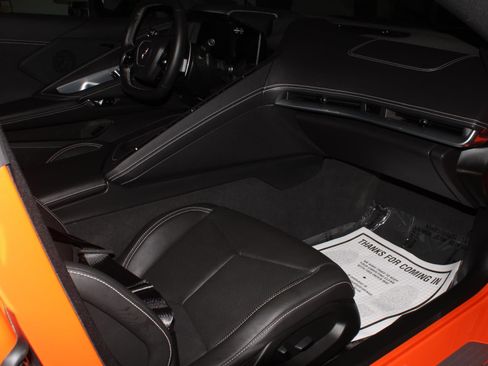 Used 2021 Chevrolet Corvette Stingray Coupe w/ Z51 Performance Package RWD image 19