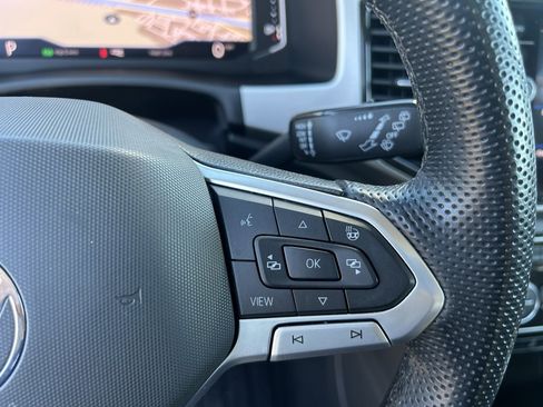 Used 2021 Volkswagen Atlas SEL R-Line w/ MDO Package (Bench Seat) image 21