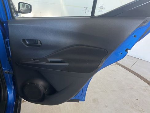 Used 2021 Nissan Kicks S image 28