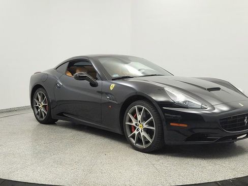 Used 2012 Ferrari California image 7