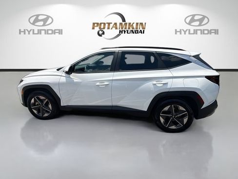 Certified 2025 Hyundai Tucson SEL FWD image 8