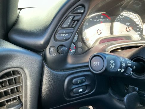 Used 2003 Chevrolet Corvette Convertible w/ Preferred Equipment Group1 image 31