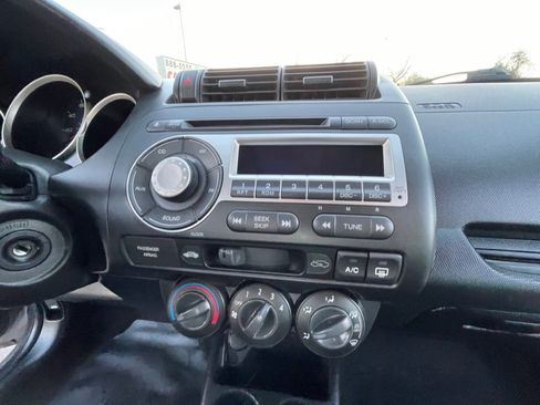 Used 2008 Honda Fit image 17