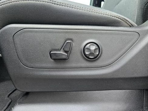 Used 2019 RAM 1500 Big Horn AWD/4WD image 10