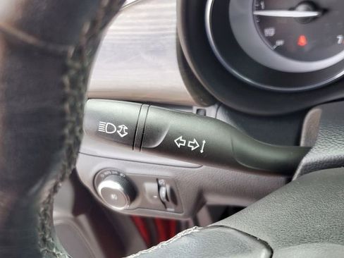 Used 2019 Buick Envision Essence FWD image 28