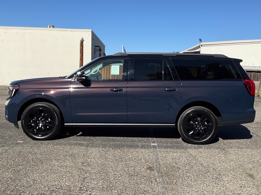 New 2027 Ford Expedition Max Platinum AWD/4WD image 3