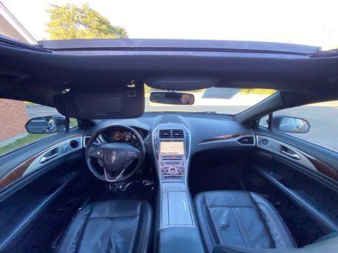 Used 2017 Lincoln MKZ Reserve image 14