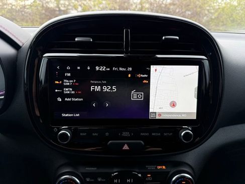 Certified 2024 Kia Soul GT-Line image 33