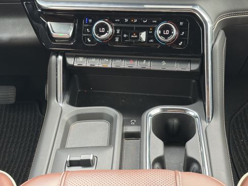 Used 2026 GMC Sierra 2500 Denali Ultimate AWD/4WD image 5