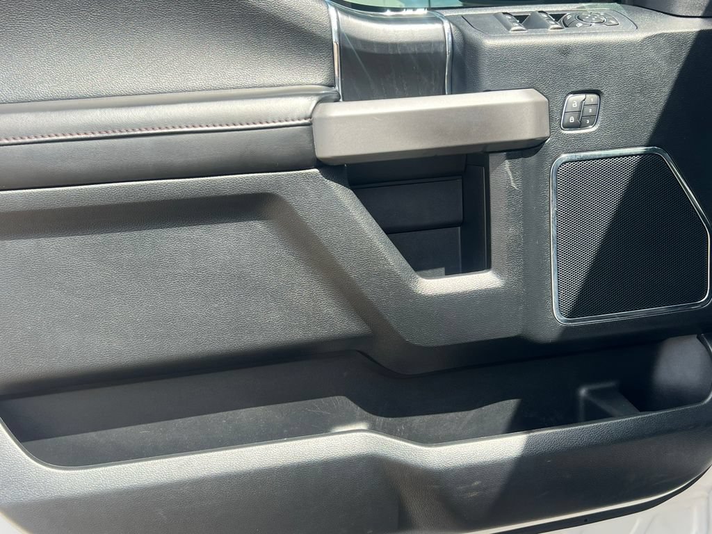 Used 2019 Ford F150 Platinum w/ Equipment Group 701A Luxury AWD/4WD image 18