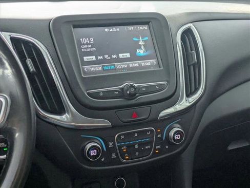 Used 2018 Chevrolet Equinox LT FWD image 13