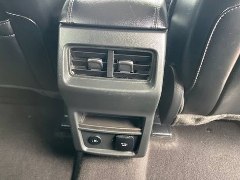 Used 2024 Ford Edge SEL w/ Convenience Package AWD/4WD image 32