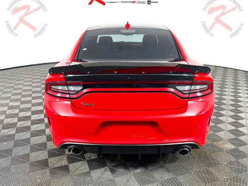 Used 2017 Dodge Charger R/T Scat Pack image 6