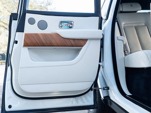 Certified 2021 Rolls-Royce Cullinan image 51