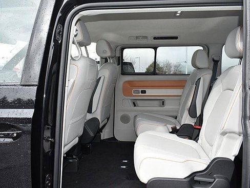 New 2025 Volkswagen ID. Buzz Pro S Plus image 8