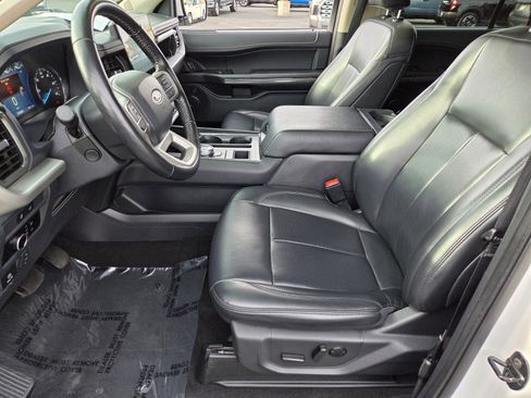 Certified 2024 Ford Expedition Max XLT image 10