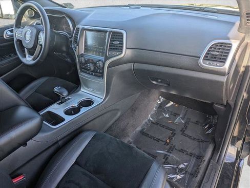Used 2015 Jeep Grand Cherokee Altitude image 23