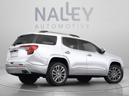 Used 2023 GMC Acadia Denali w/ Denali Ultimate Package FWD image 5