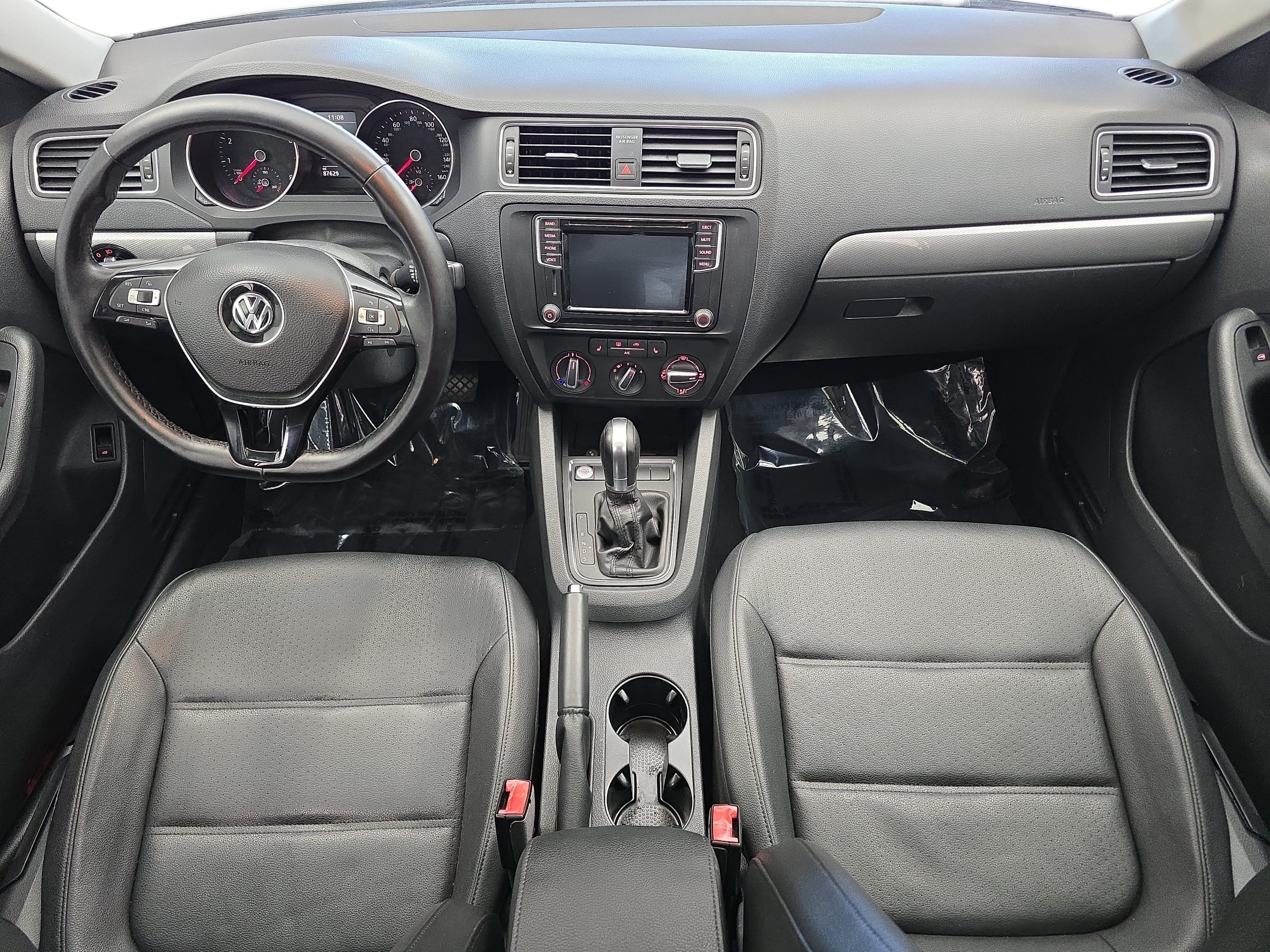 Used 2017 Volkswagen Jetta SE FWD image 9