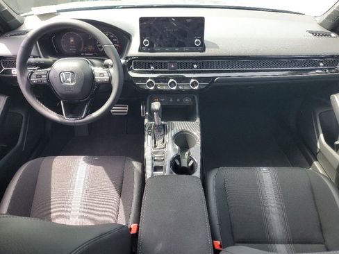 Used 2025 Honda Civic Sport image 10