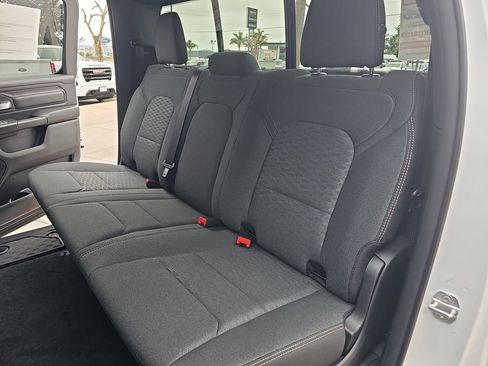 New 2026 RAM 1500 Express AWD/4WD image 15