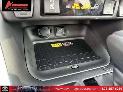 Certified 2025 Toyota RAV4 XLE Premium image 34