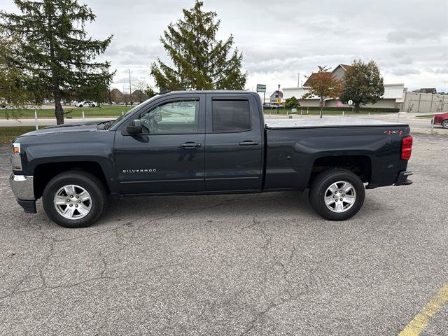 Used 2018 Chevrolet Silverado 1500 LT AWD/4WD image 24