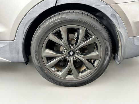 Used 2017 Hyundai Santa Fe Sport w/ 2.0T Ultimate Tech Package 05 image 11