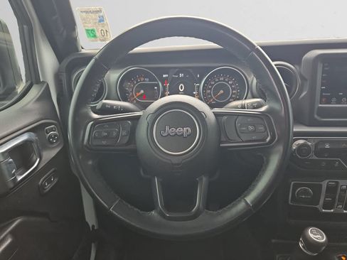 Used 2022 Jeep Gladiator Sport AWD/4WD image 12